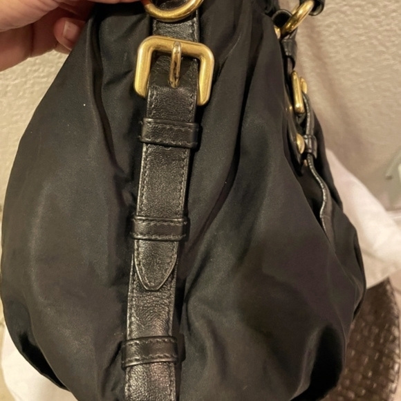 the Prada black shoulder bag 🖤 - Picture 6 of 12
